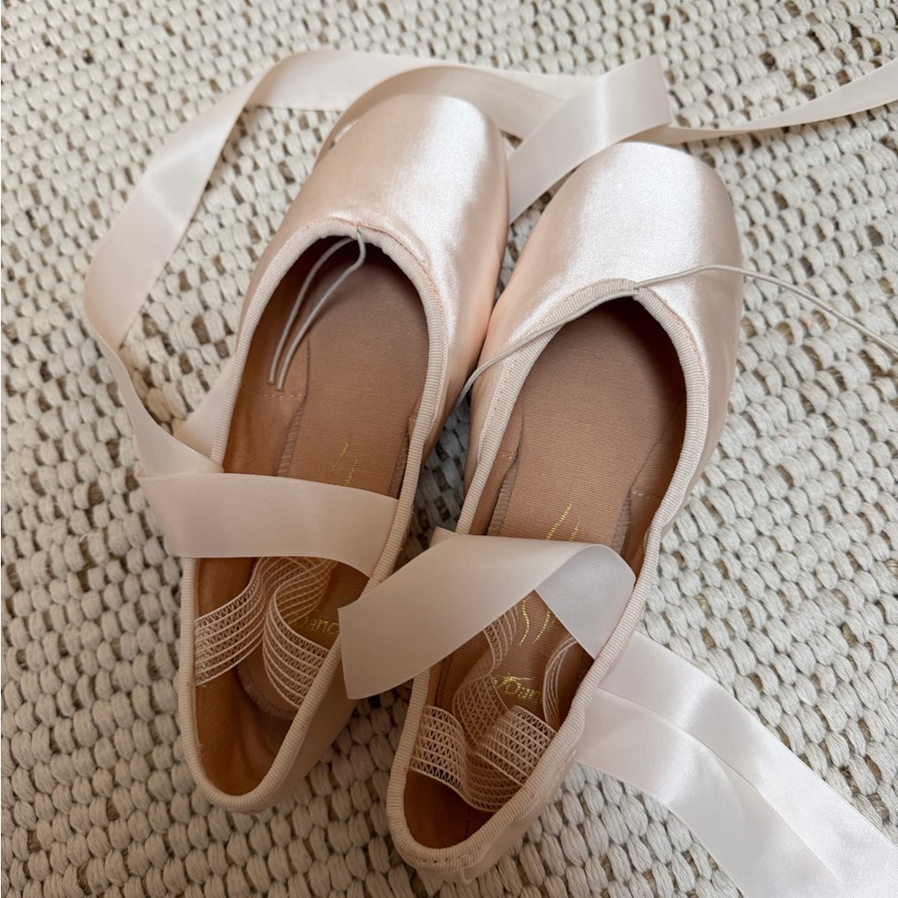 NEW So Danca JOY II size 7C and firm shank